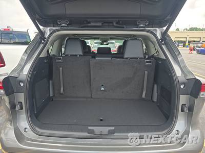 2026 Toyota Highlander Limited - zdjęcie 24 z 28 - miniatura