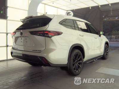 2026 Toyota Highlander Limited - zdjęcie 5 z 25 - miniatura