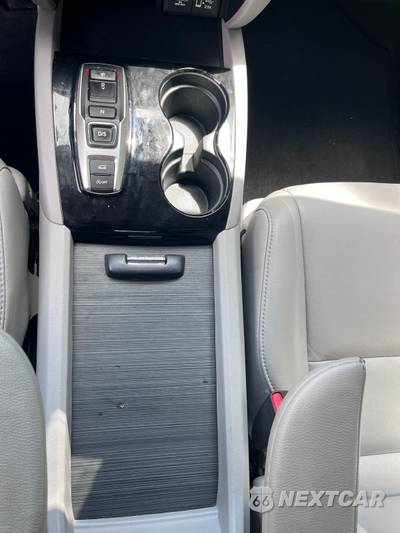 2020 Honda Pilot Touring 7-Passenger - zdjęcie 31 z 38 - miniatura