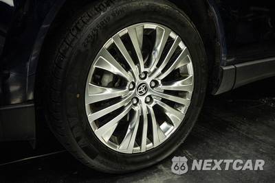 2022 Toyota Venza XLE - zdjęcie 3 z 29 - miniatura