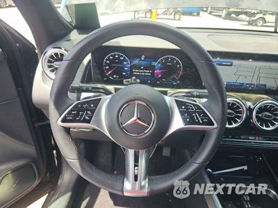 2025 Mercedes-Benz GLB 250 - zdjęcie 10 z 18 - miniatura