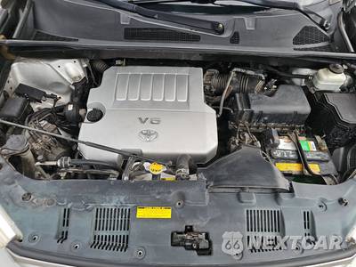 2013 Toyota Highlander Plus - zdjęcie 23 z 30 - miniatura