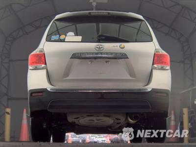 2013 Toyota Highlander Plus - zdjęcie 7 z 30 - miniatura