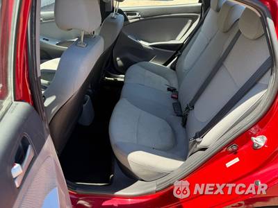 2012 Hyundai Accent GLS Sedan - zdjęcie 27 z 32 - miniatura