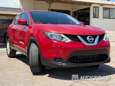 2017 Nissan Rogue Sport S - zdjęcie 5 z 32 - miniatura