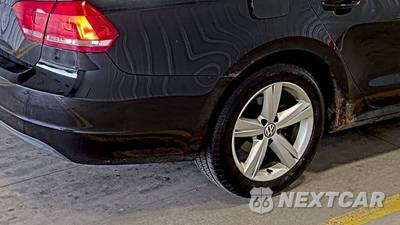 2012 Volkswagen Passat 2.5L SE w/Sunroof - zdjęcie 9 z 38 - miniatura