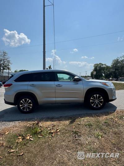 2015 Toyota Highlander XLE - zdjęcie 5 z 24 - miniatura