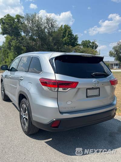 2015 Toyota Highlander XLE - zdjęcie 9 z 24 - miniatura