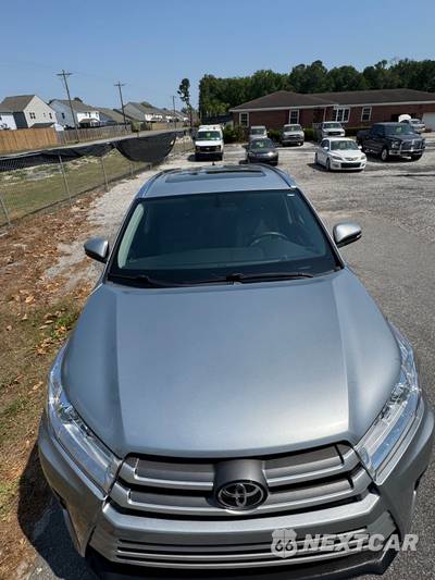 2015 Toyota Highlander XLE - zdjęcie 12 z 24 - miniatura