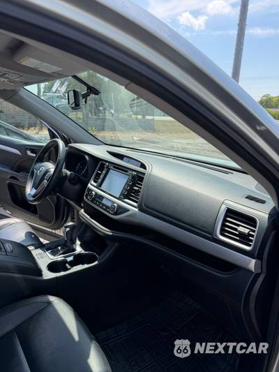 2015 Toyota Highlander XLE - zdjęcie 20 z 24 - miniatura