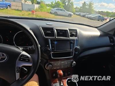 2013 Toyota Highlander Limited - zdjęcie 14 z 23 - miniatura