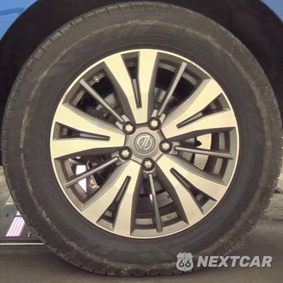 2019 Nissan Pathfinder SV - zdjęcie 22 z 28 - miniatura