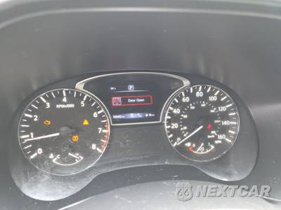 2019 Nissan Pathfinder SV - zdjęcie 12 z 28 - miniatura
