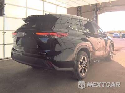 2025 Toyota Highlander XLE - zdjęcie 4 z 28 - miniatura