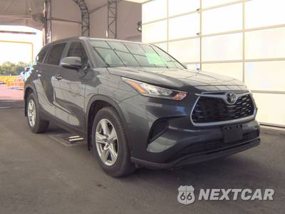 2024 Toyota Highlander LE - zdjęcie 3 z 30 - miniatura