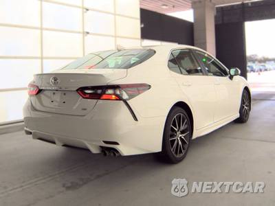 2024 Toyota Camry SE - zdjęcie 5 z 26 - miniatura
