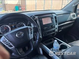 2019 Nissan TITAN SV Crew Cab Short Bed - zdjęcie 14 z 15 - miniatura
