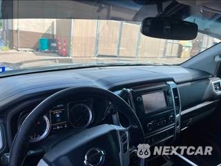 2019 Nissan TITAN SV Crew Cab Short Bed - zdjęcie 13 z 15 - miniatura