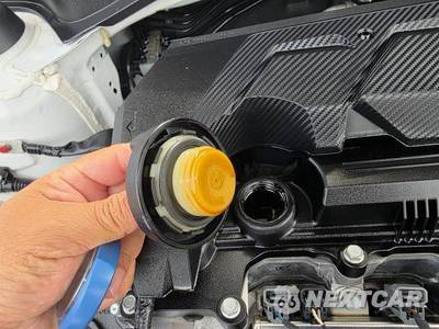 2025 Hyundai Venue SEL - zdjęcie 19 z 20 - miniatura