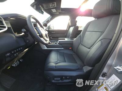 2026 Toyota Sequoia Platinum - zdjęcie 7 z 21 - miniatura