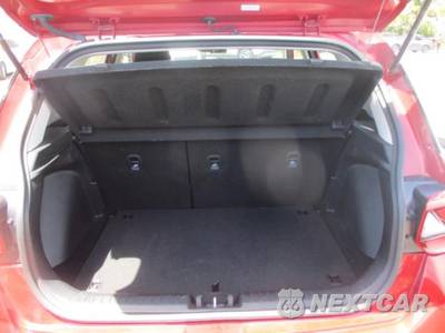 2025 Hyundai Venue SEL - zdjęcie 18 z 26 - miniatura