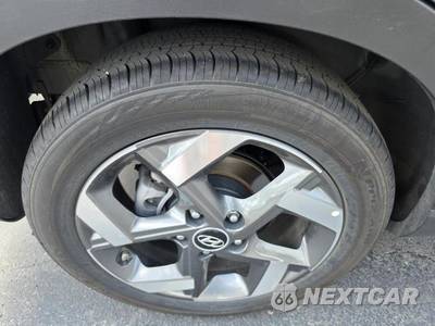 2025 Hyundai Venue SEL - zdjęcie 19 z 23 - miniatura