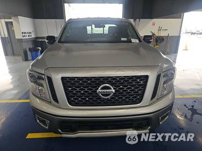 2018 Nissan TITAN PRO-4X Extended Cab Medium Bed - zdjęcie 2 z 18 - miniatura