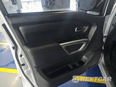 2018 Nissan TITAN PRO-4X Extended Cab Medium Bed - zdjęcie 9 z 18 - miniatura