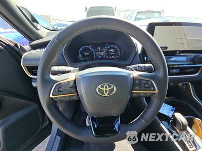 2026 Toyota Grand Highlander Hybrid MAX Limited - zdjęcie 10 z 20 - miniatura