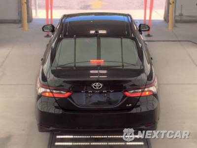 2022 Toyota Camry LE - zdjęcie 5 z 43 - miniatura