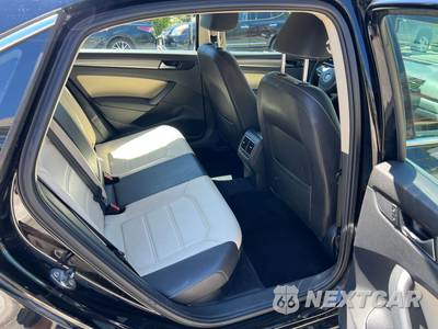 2014 Volkswagen Passat 1.8T SE w/Sunroof & Navigation - zdjęcie 9 z 18 - miniatura
