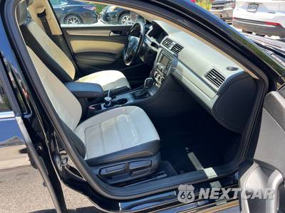 2014 Volkswagen Passat 1.8T SE w/Sunroof & Navigation - zdjęcie 12 z 18 - miniatura