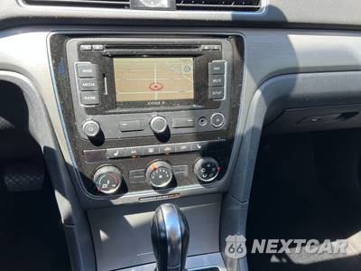 2014 Volkswagen Passat 1.8T SE w/Sunroof & Navigation - zdjęcie 14 z 18 - miniatura