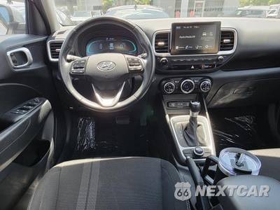 2025 Hyundai Venue SEL - zdjęcie 13 z 25 - miniatura