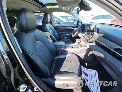 2021 Toyota Highlander Hybrid XLE - zdjęcie 8 z 24 - miniatura