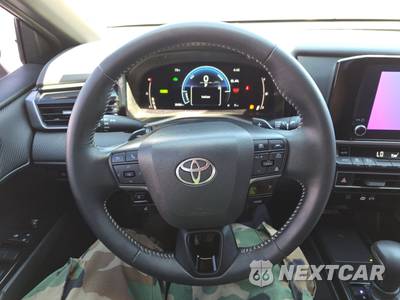 2025 Toyota Camry SE - zdjęcie 10 z 33 - miniatura