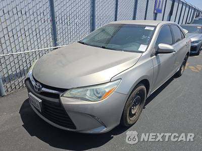 2015 Toyota Camry LE - zdjęcie 1 z 28 - miniatura