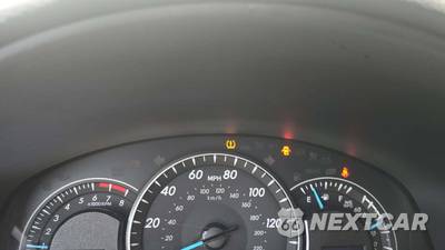 2015 Toyota Camry LE - zdjęcie 28 z 28 - miniatura