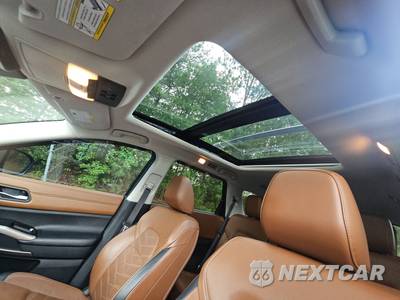 2024 Nissan Pathfinder Platinum - zdjęcie 18 z 24 - miniatura