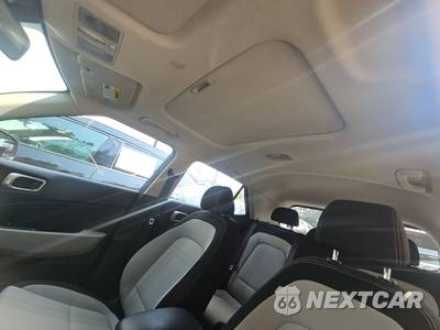2024 Hyundai Venue SEL - zdjęcie 17 z 21 - miniatura