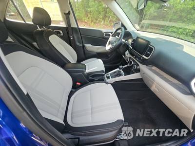 2024 Hyundai Venue SEL - zdjęcie 8 z 21 - miniatura