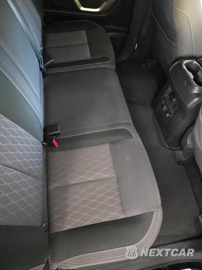 2024 Nissan TITAN SV Crew Cab Short Bed - zdjęcie 20 z 20 - miniatura