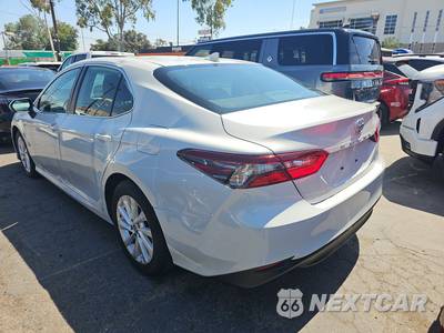 2024 Toyota Camry LE - zdjęcie 6 z 33 - miniatura