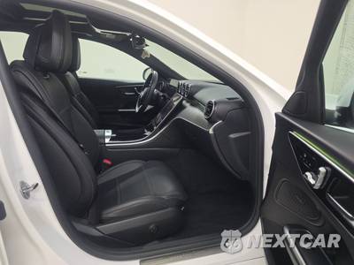 2023 Mercedes-Benz C 300 Sedan - zdjęcie 8 z 27 - miniatura