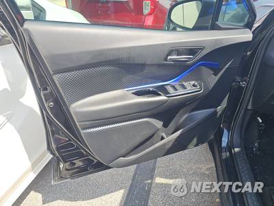 2021 Toyota C-HR XLE - zdjęcie 9 z 22 - miniatura