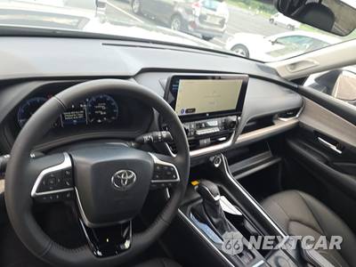 2026 Toyota Grand Highlander Limited - zdjęcie 17 z 23 - miniatura