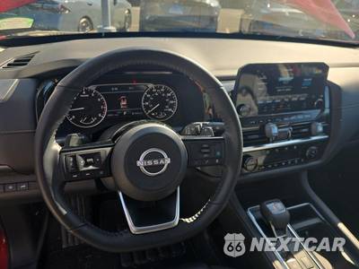 2023 Nissan Pathfinder SL - zdjęcie 12 z 28 - miniatura