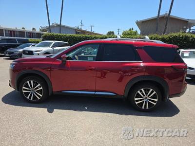 2025 Nissan Pathfinder Platinum - zdjęcie 8 z 26 - miniatura