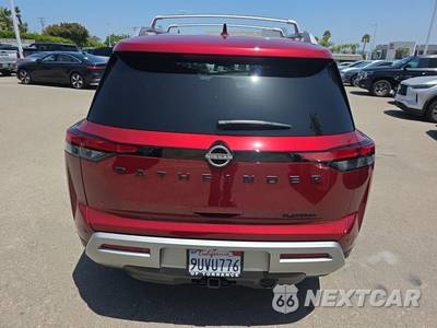 2025 Nissan Pathfinder Platinum - zdjęcie 6 z 26 - miniatura