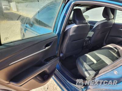 2025 Toyota Camry SE - zdjęcie 15 z 38 - miniatura